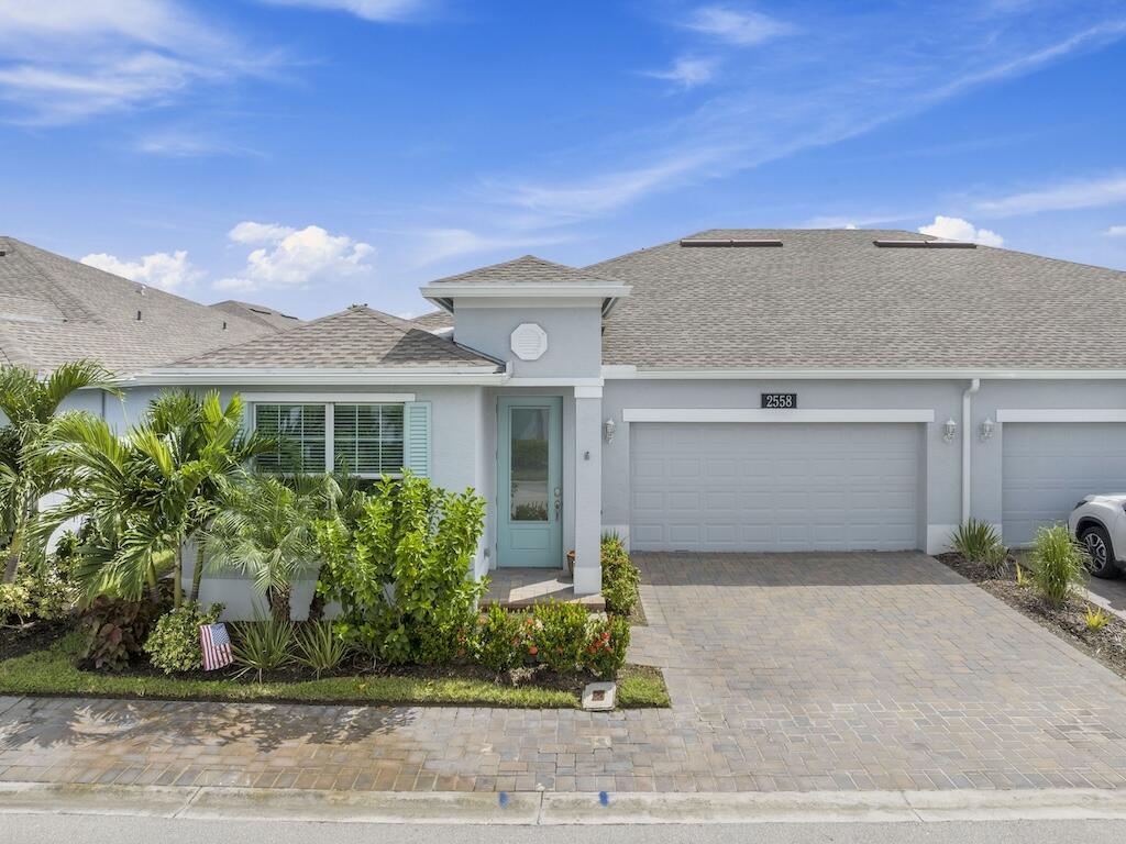 2558 Bella Vista Circle