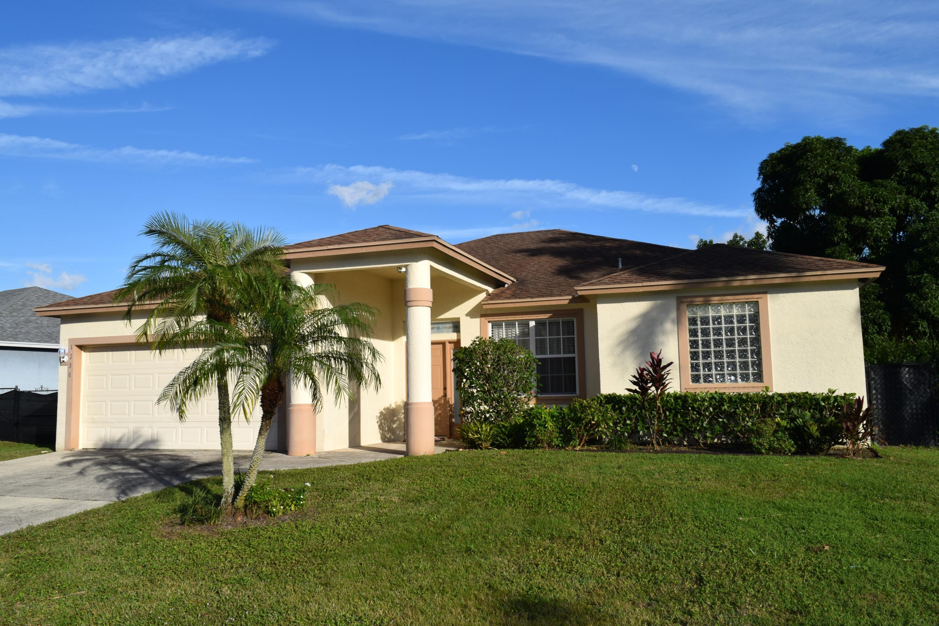 1338 Cape May Lane Property Photo 4