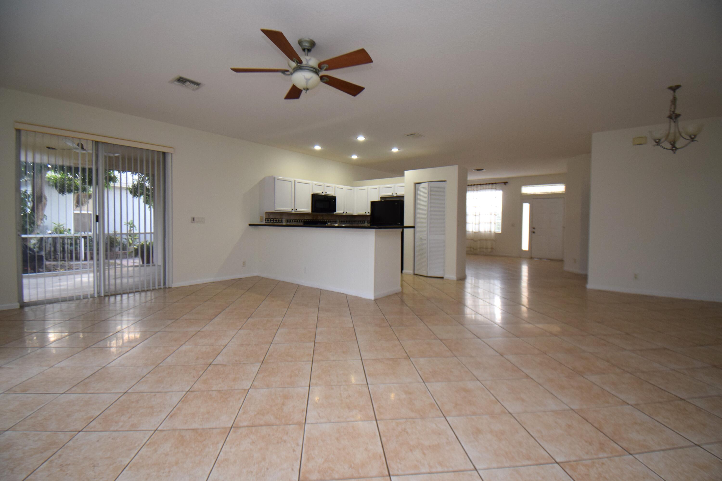 1338 Cape May Lane Property Photo 7