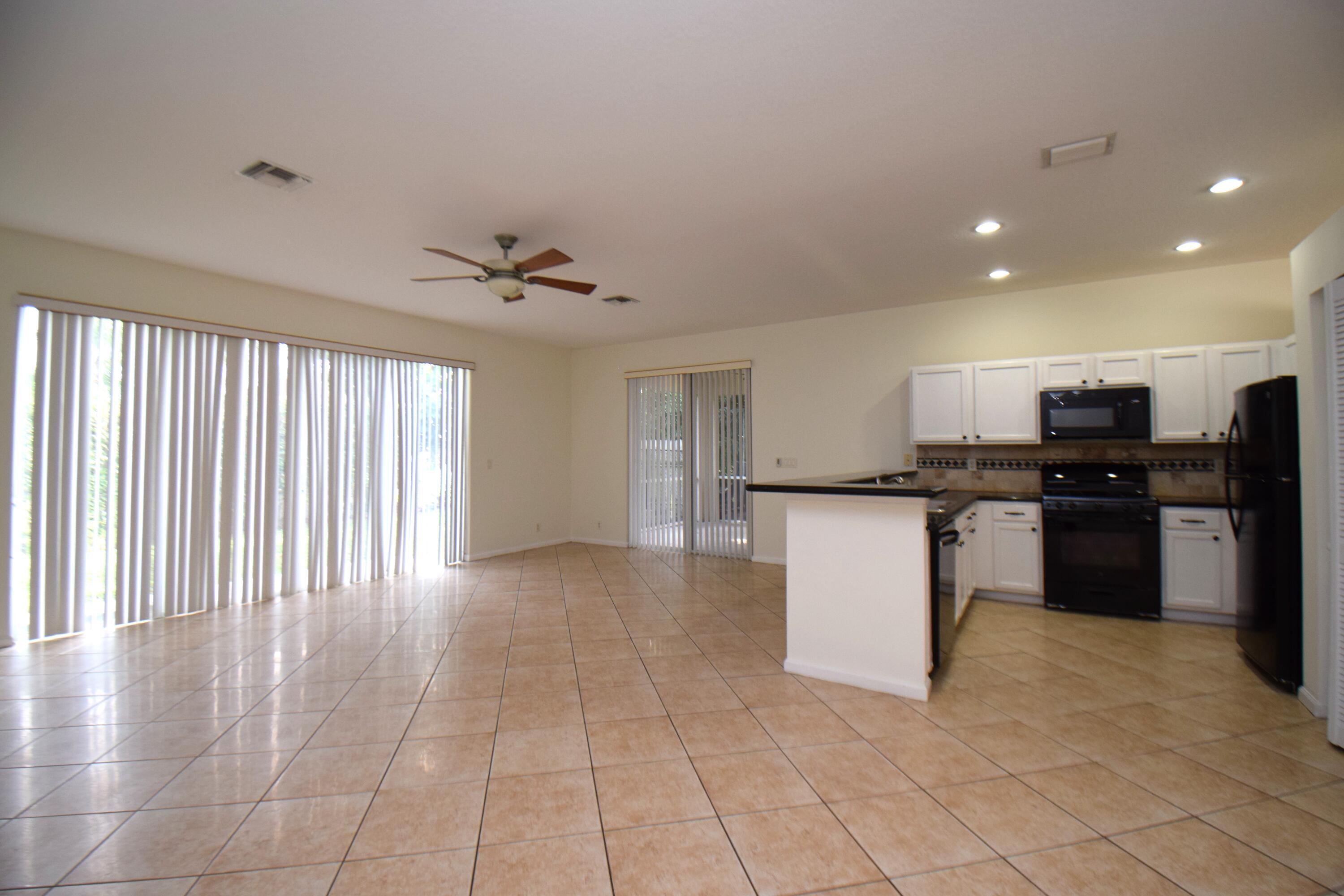 1338 Cape May Lane Property Photo 8