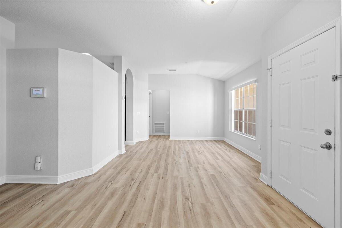 2385 Sw Neal Road Property Photo 5