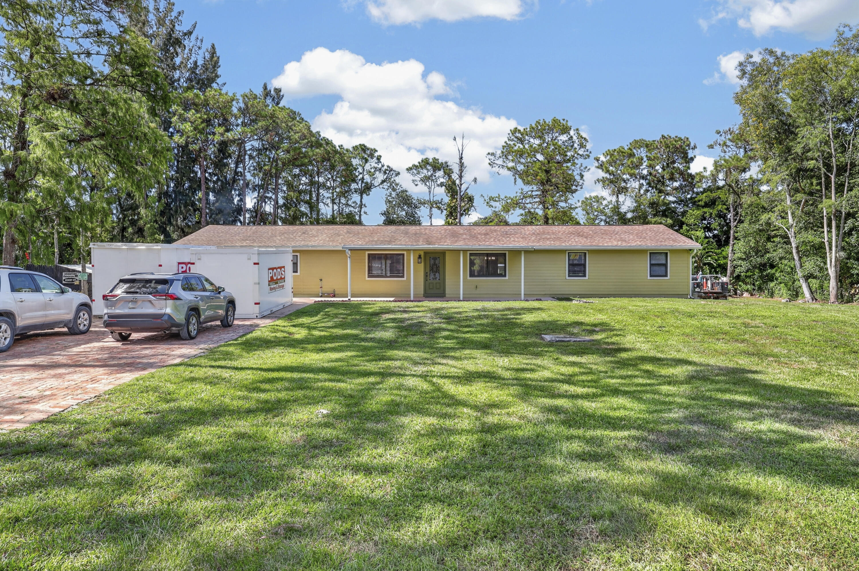 13045 Orange Grove Boulevard Property Photo 1