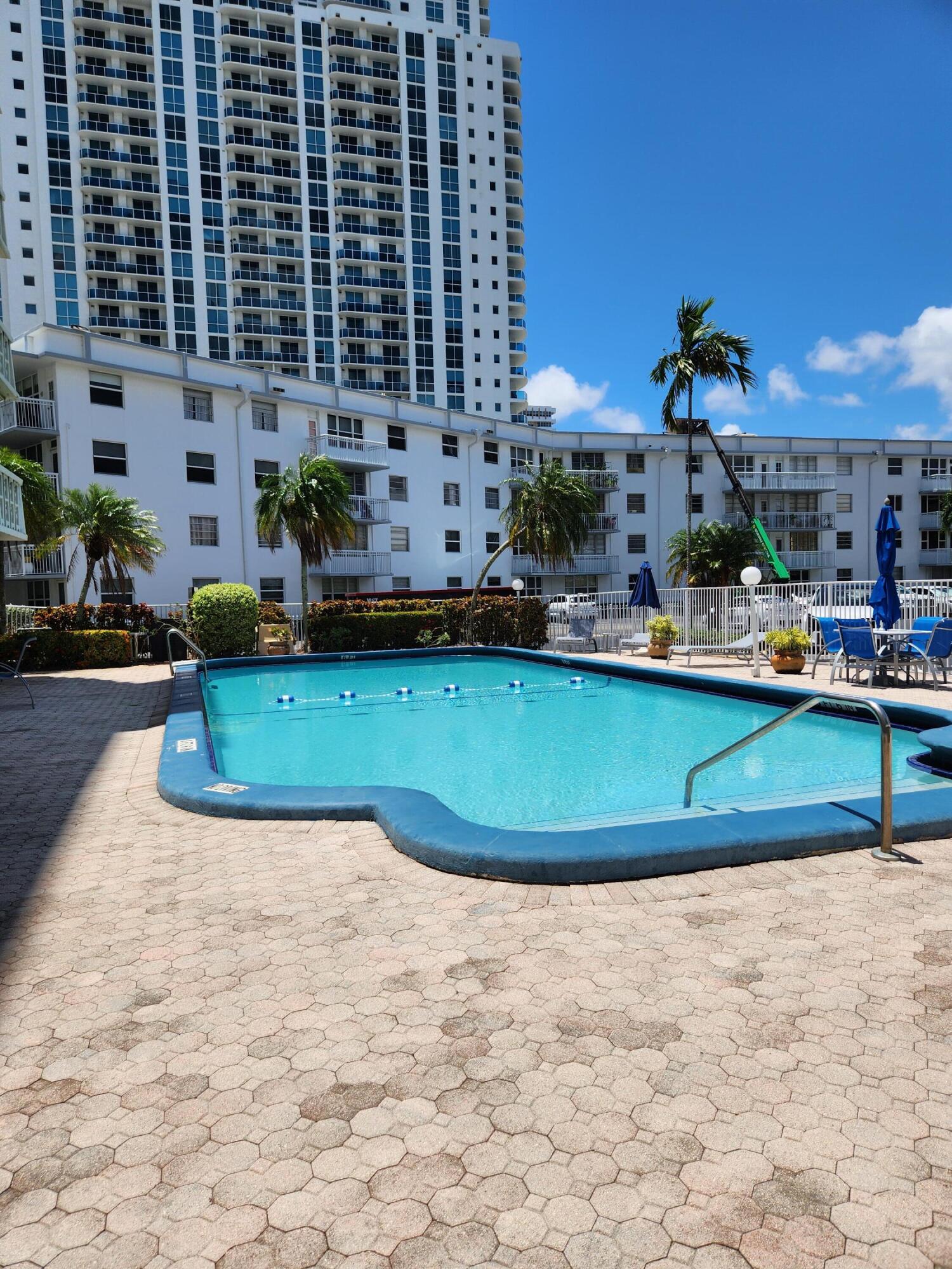 1893 S Ocean Drive 511 Property Photo 1