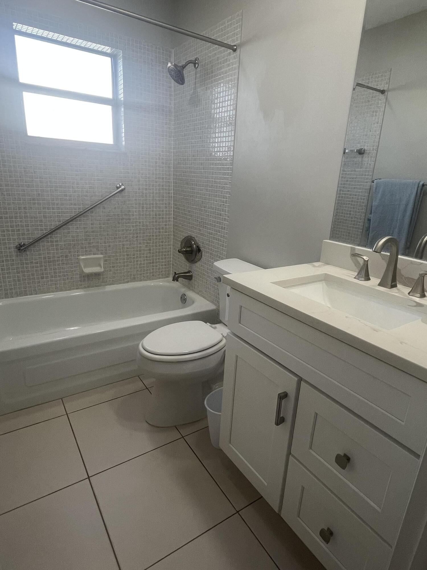 93 Normandy B Property Photo 14