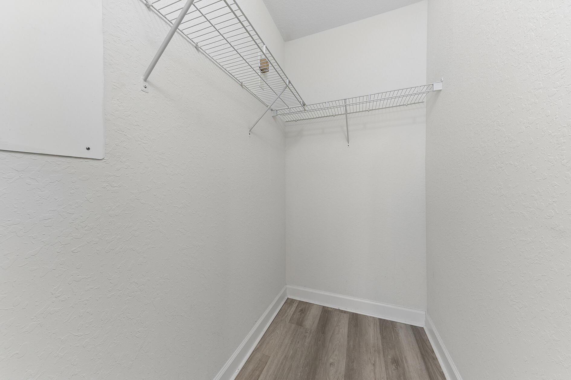 428 Bayfront Drive Property Photo 11