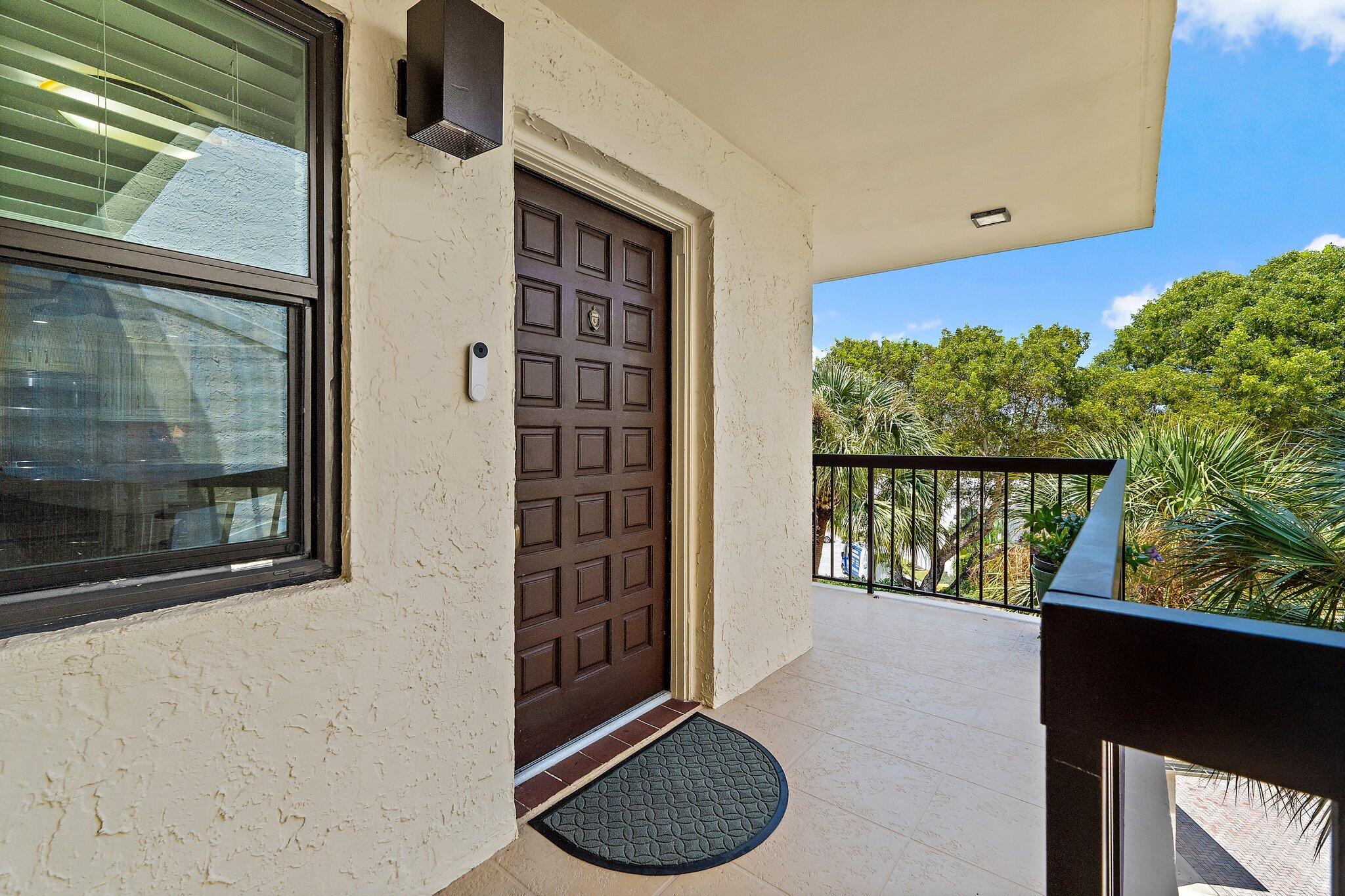 374 Golfview Road 405 Property Photo 23