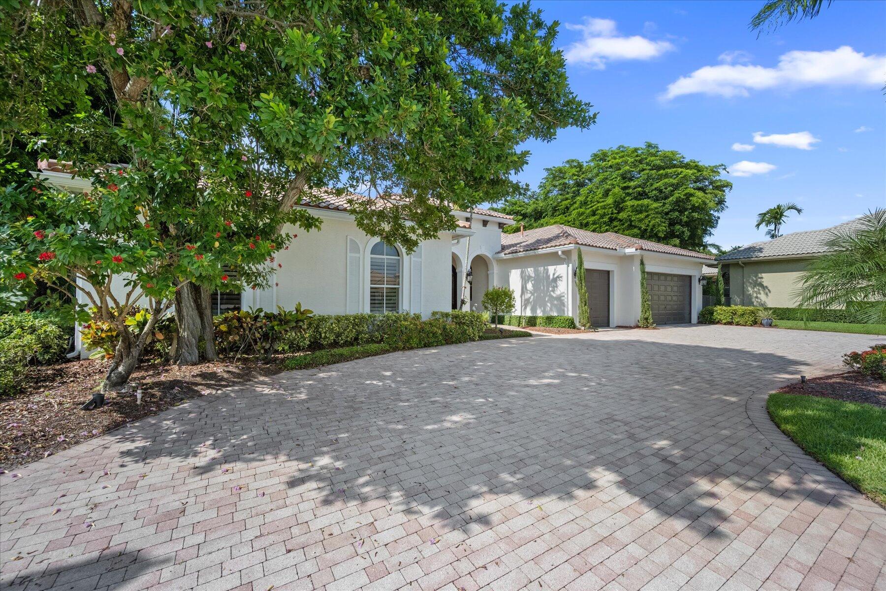 11693 S Breeze Place Property Photo 3