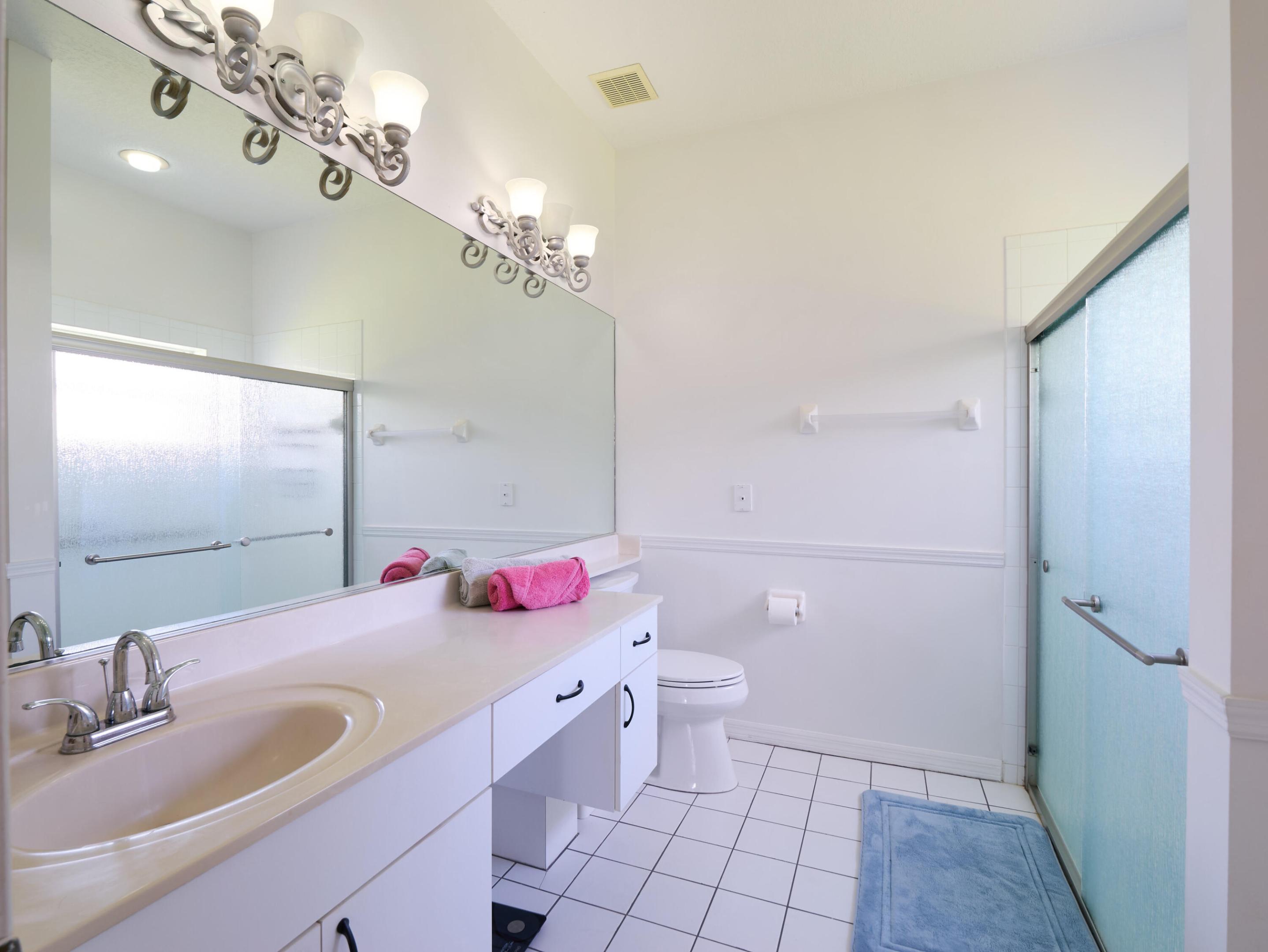 907 Nw Sarria Court Property Photo 13