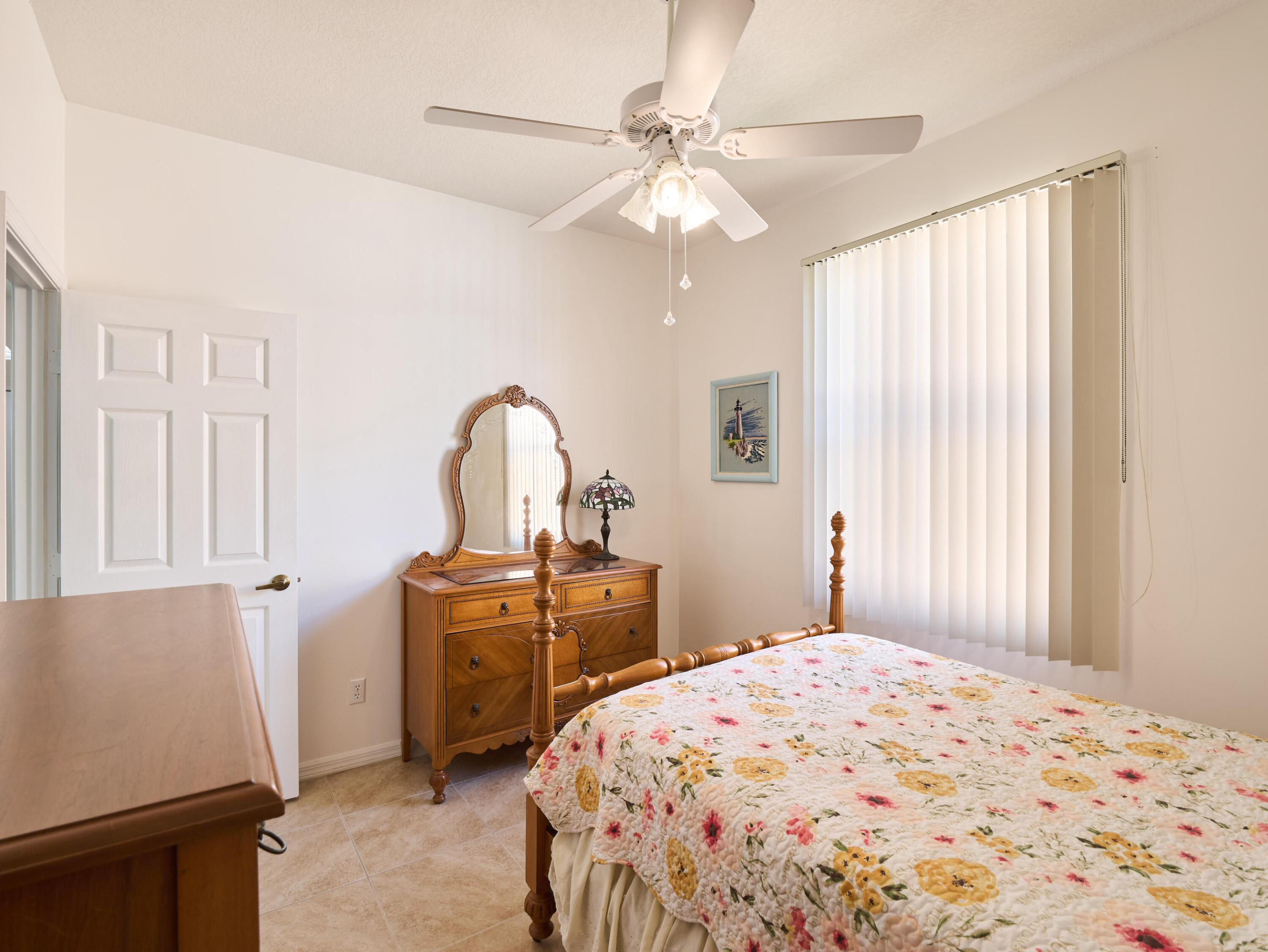 907 Nw Sarria Court Property Photo 15
