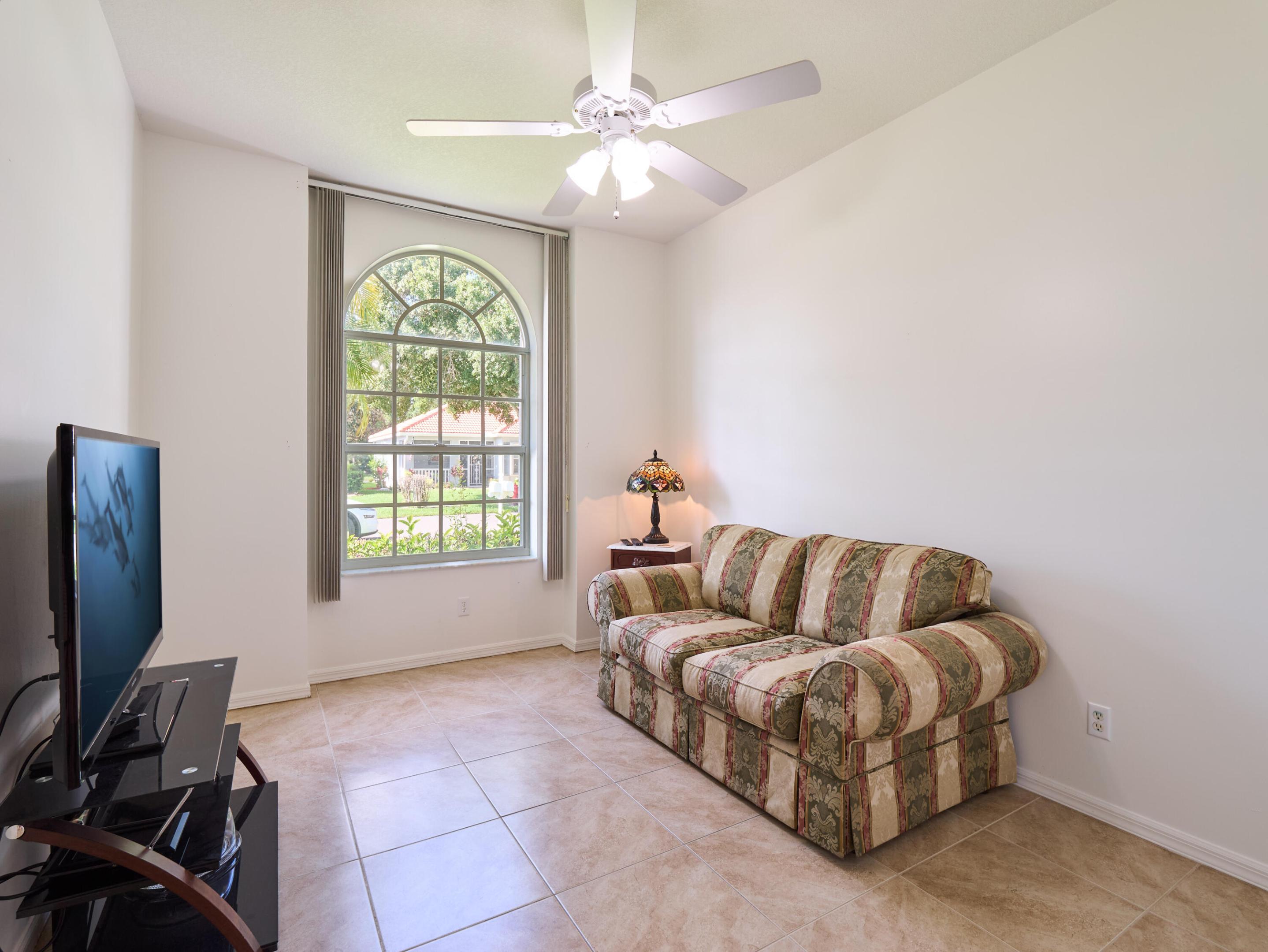 907 Nw Sarria Court Property Photo 17