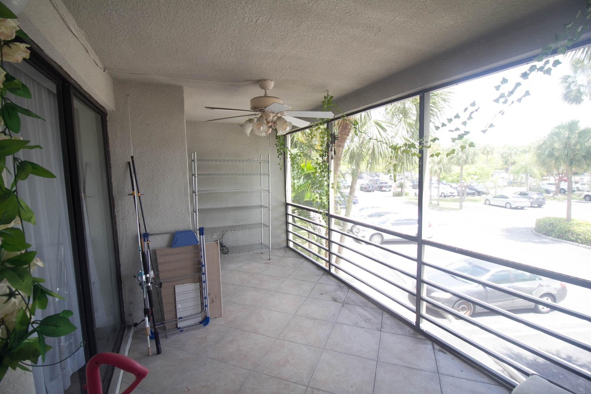 2316 S Cypress Bend Drive 218 Property Photo 3
