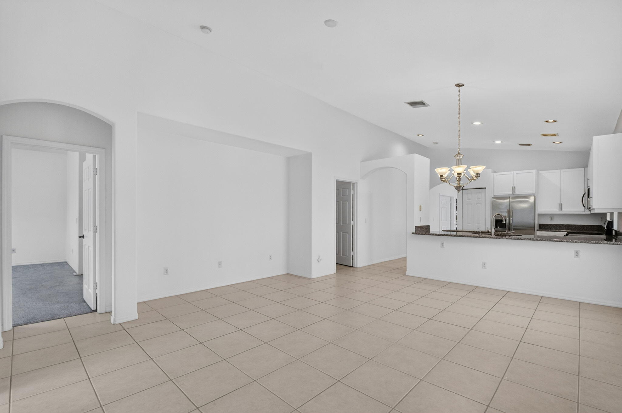 8107 Bellafiore Way Property Photo 12