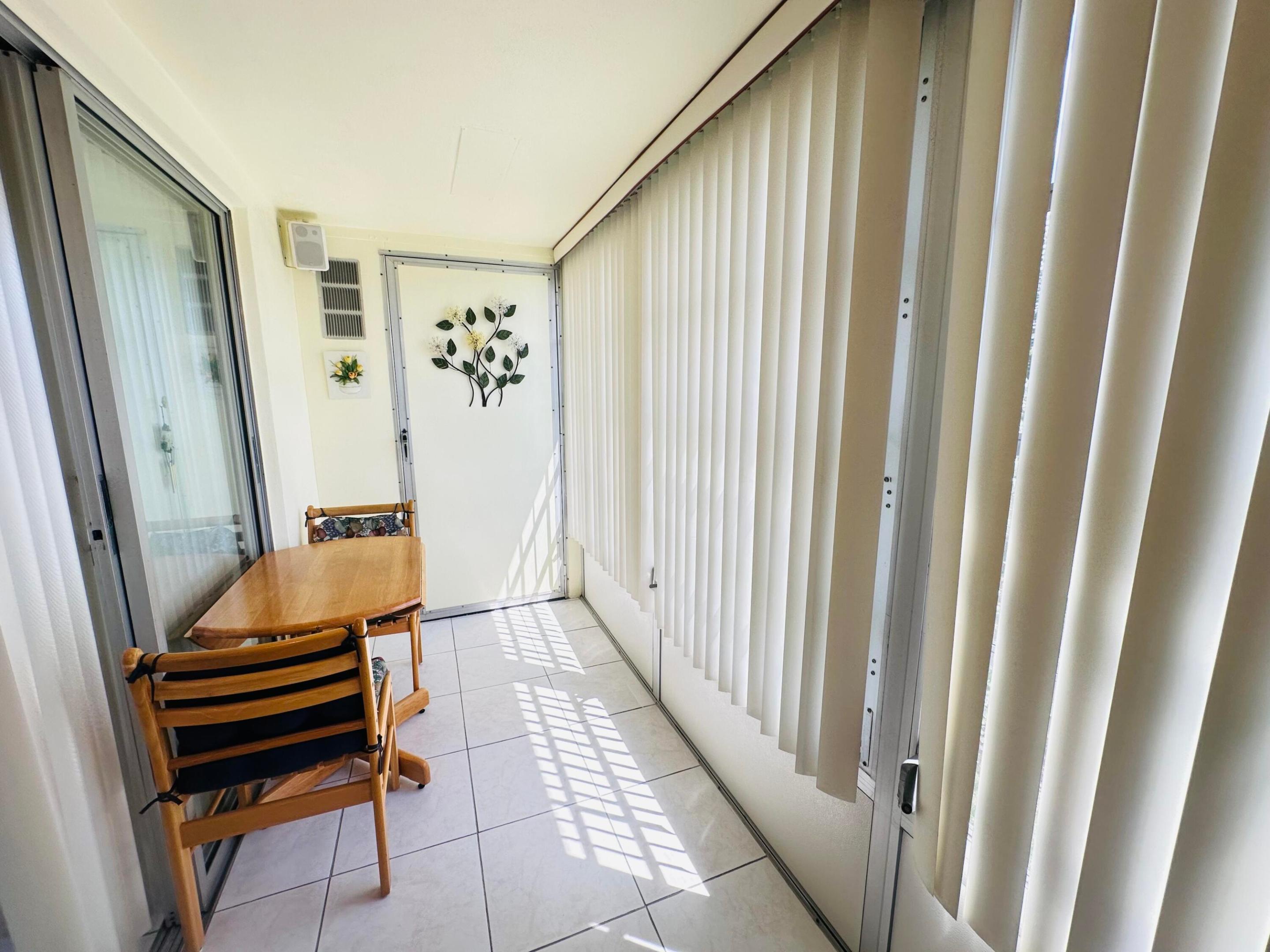 41 Lyndhurst B Property Photo 21
