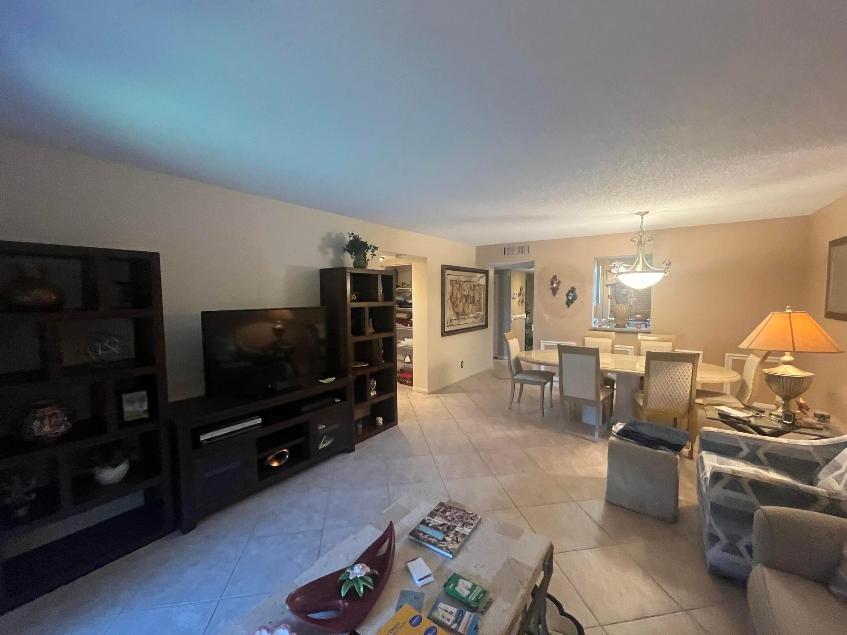 7185 Huntington Lane #306 Property Photo 18