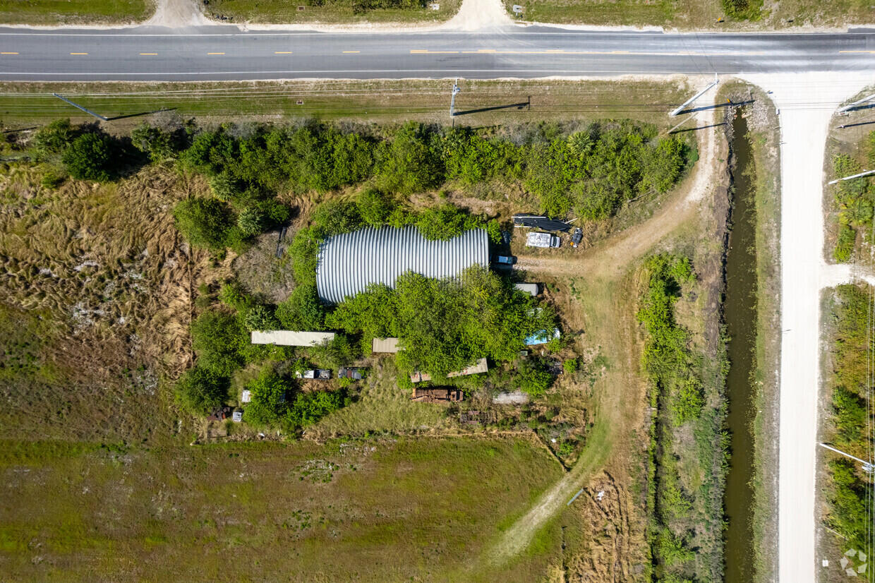 1000 Orange Avenue Property Photo 6
