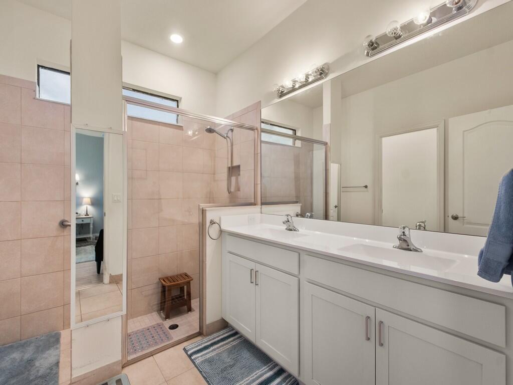 9880 Verona Manor Property Photo 20