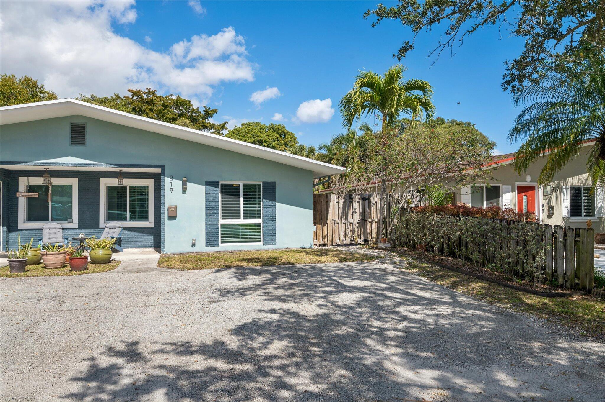 819 Sw 13th Street Property Photo 1