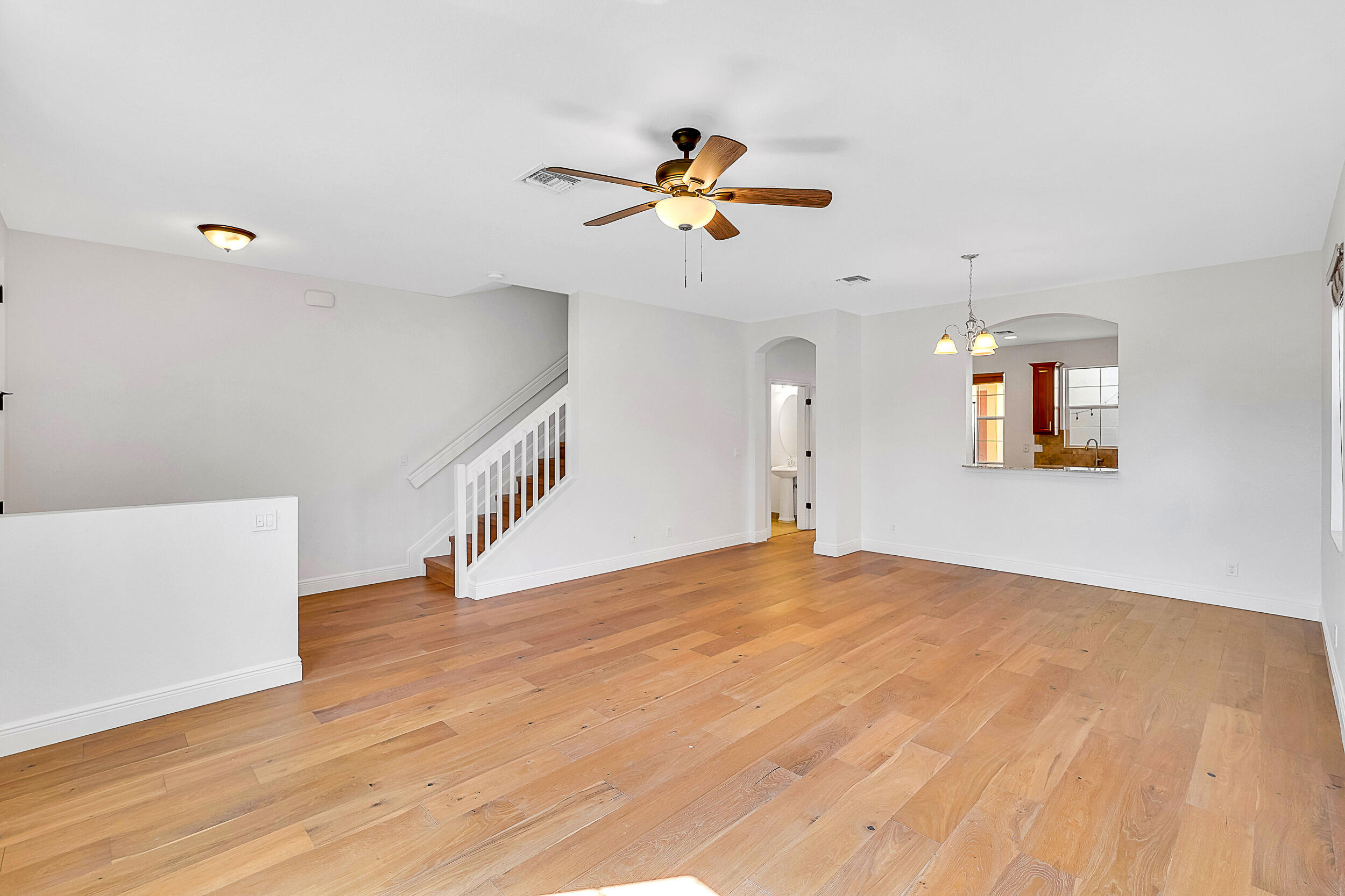 615 Dakota Drive Property Photo 2