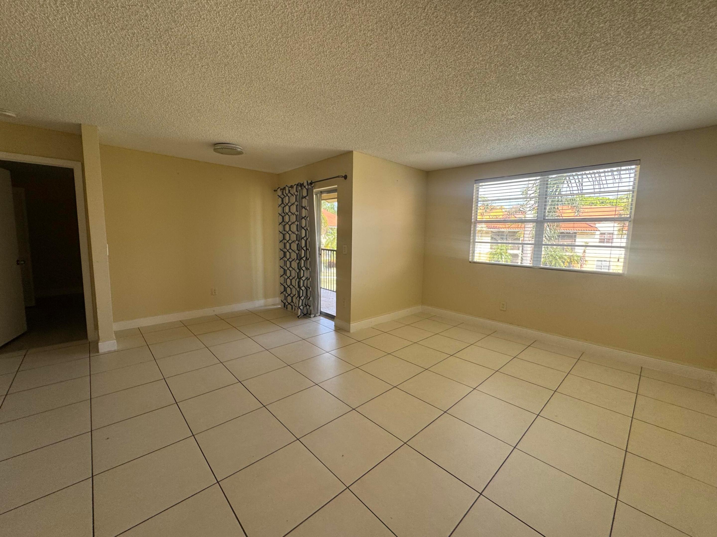 1241 Sw 46th Avenue 1008 Property Photo 10