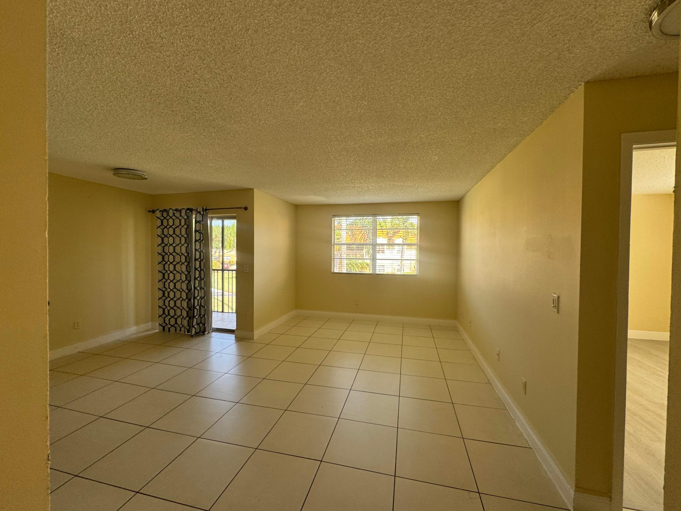 1241 Sw 46th Avenue 1008 Property Photo 11