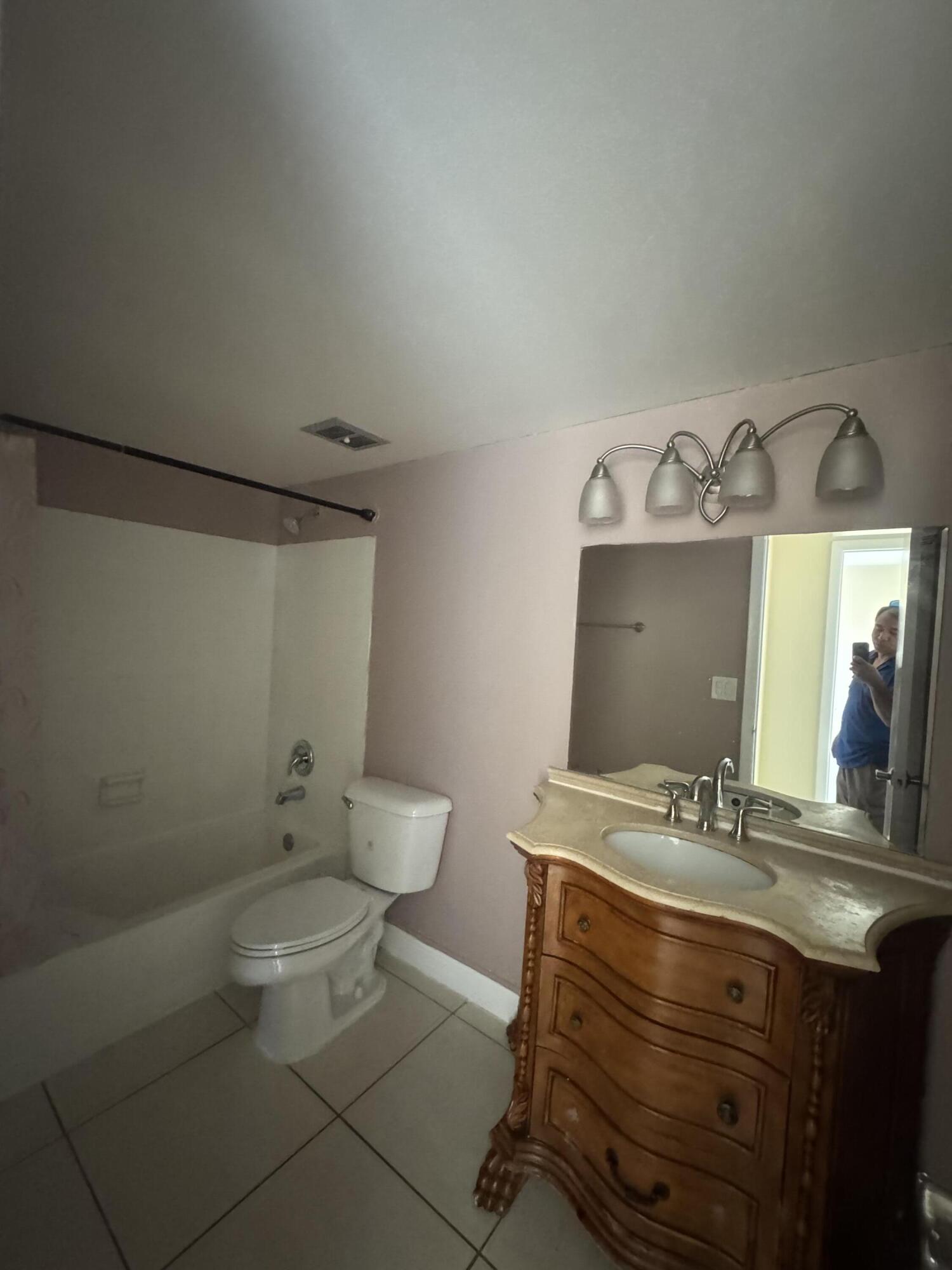 1241 Sw 46th Avenue 1008 Property Photo 13