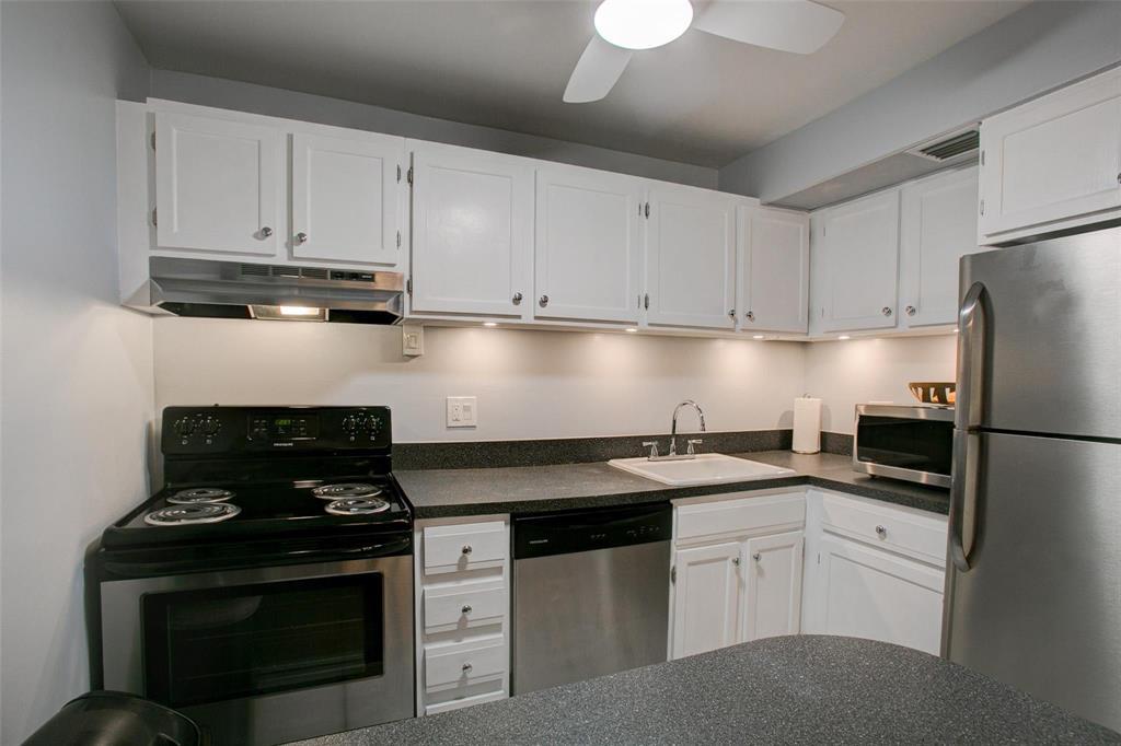 3740 Inverrary Drive 3i Property Photo 6