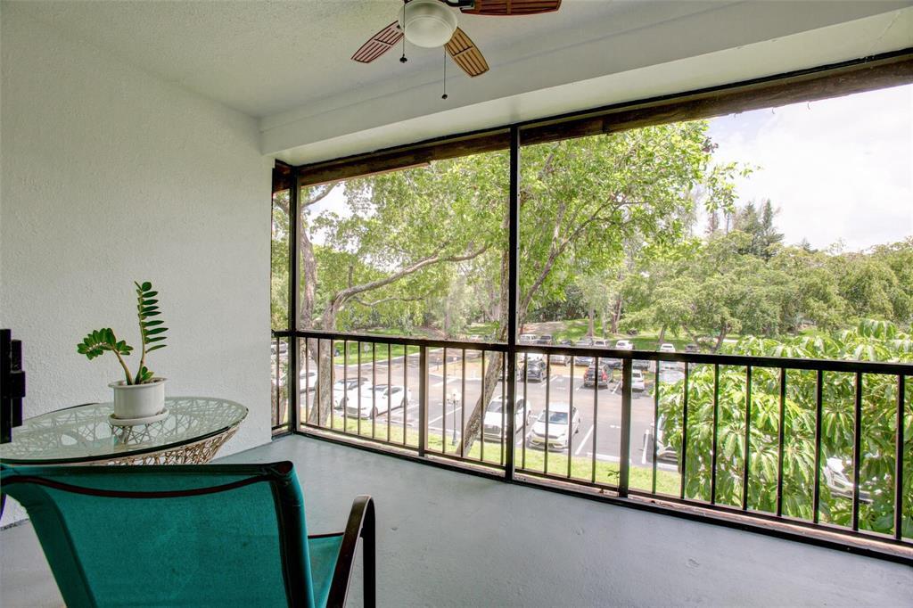 3740 Inverrary Drive 3i Property Photo 15