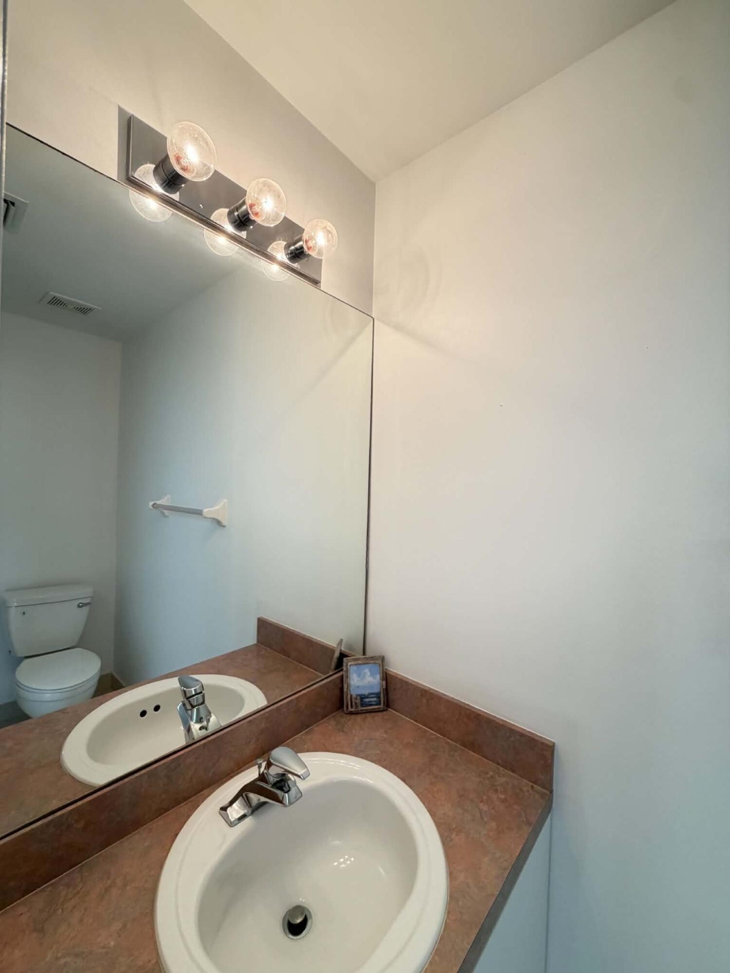 111 Fox Meadow Run Property Photo 5