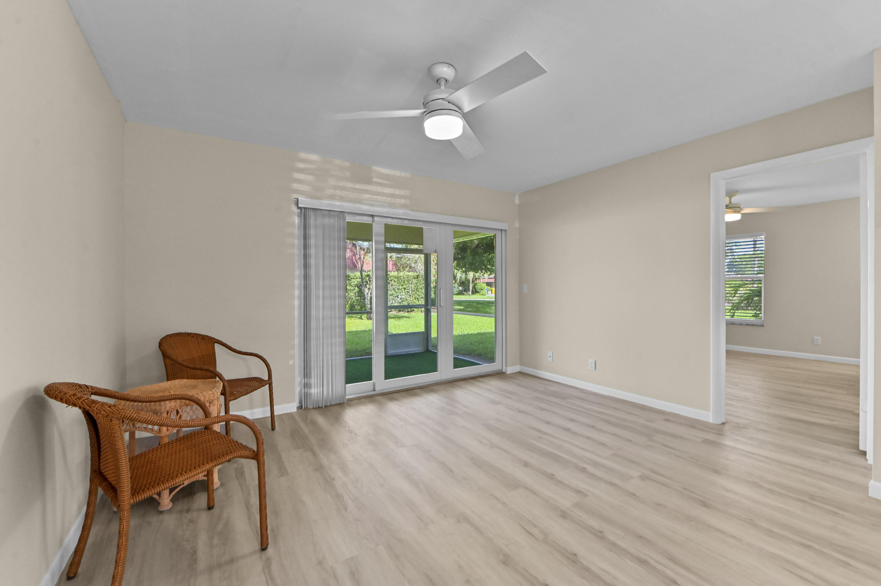 812 Salem Lane Property Photo 3
