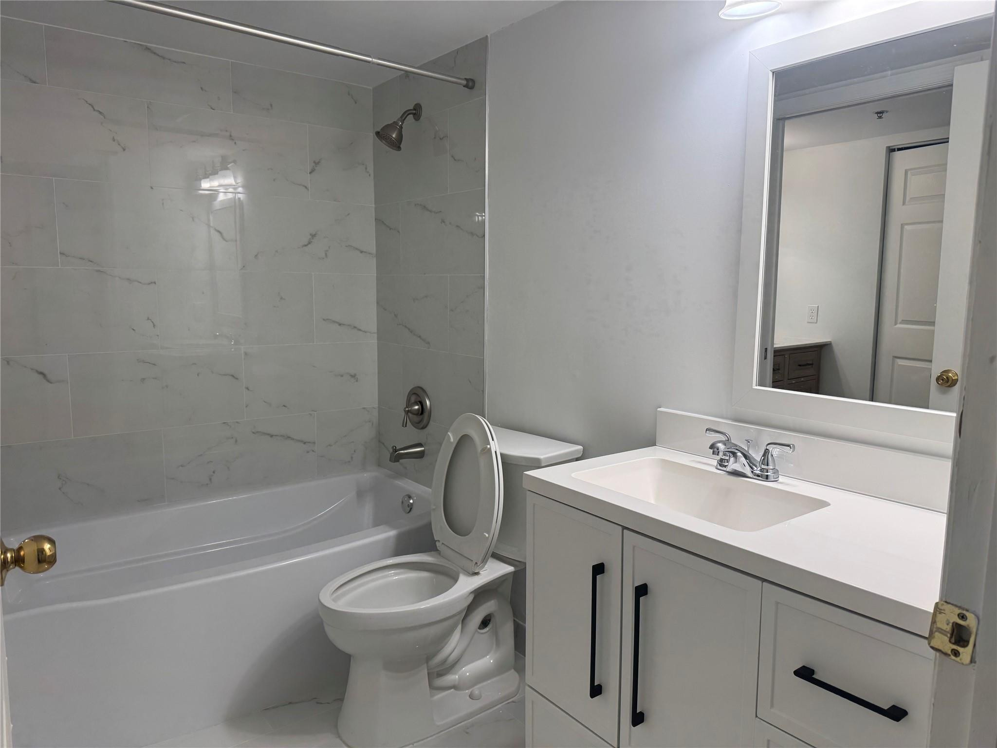 5620 Nw 61st Street 1201 Property Photo 8