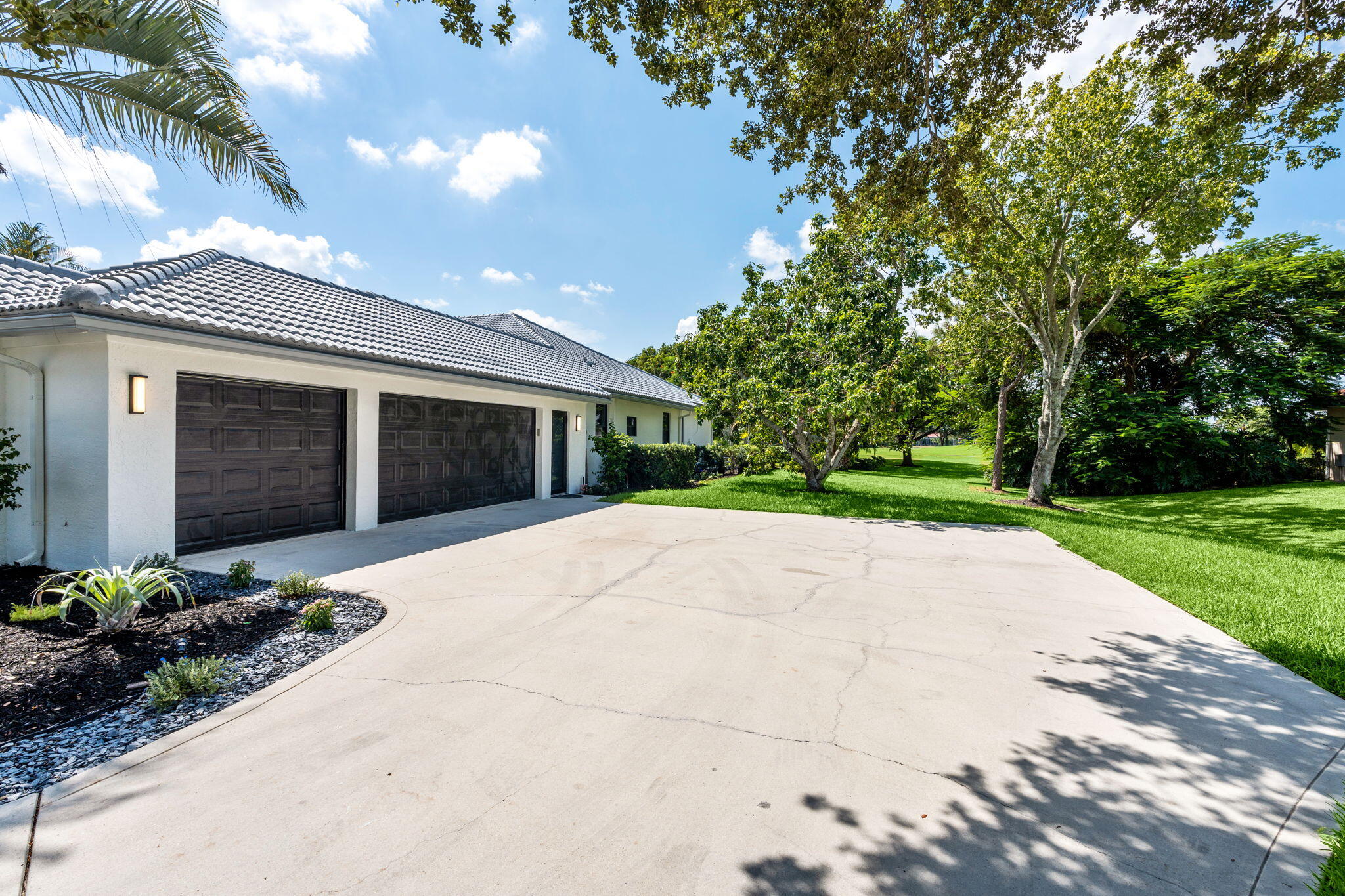 11690 Stonehaven Way Property Photo 8