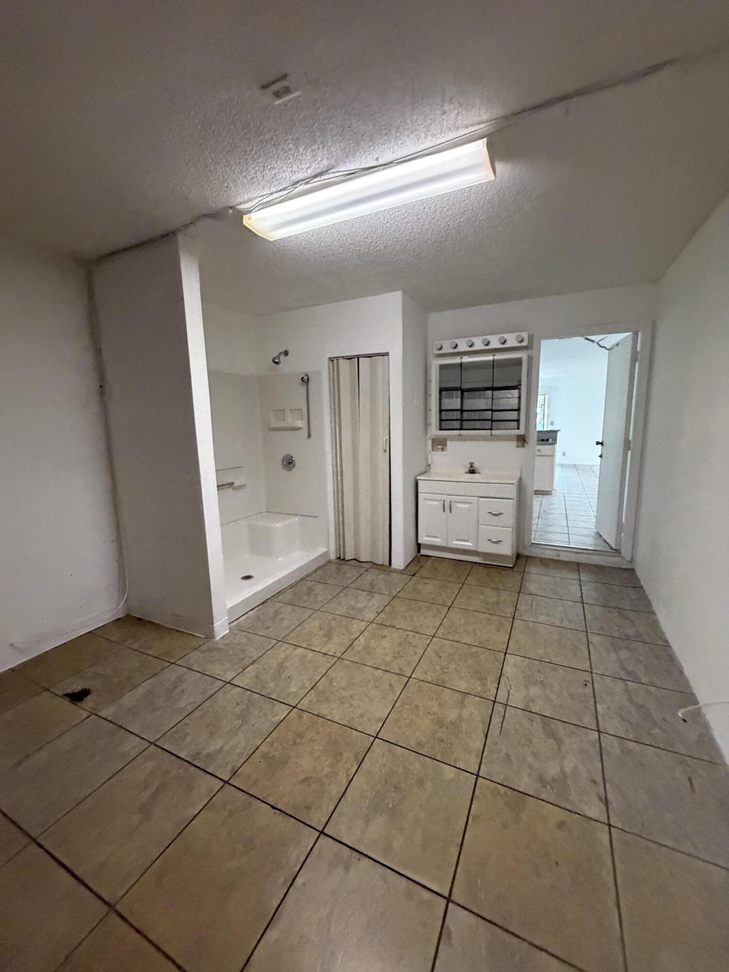 4172 Pine Hollow Circle Property Photo 14