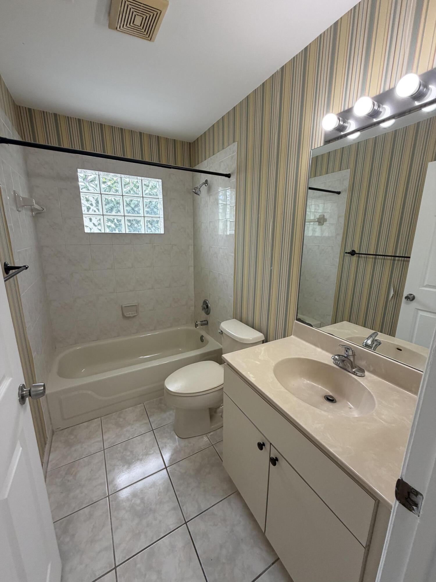 4172 Pine Hollow Circle Property Photo 23
