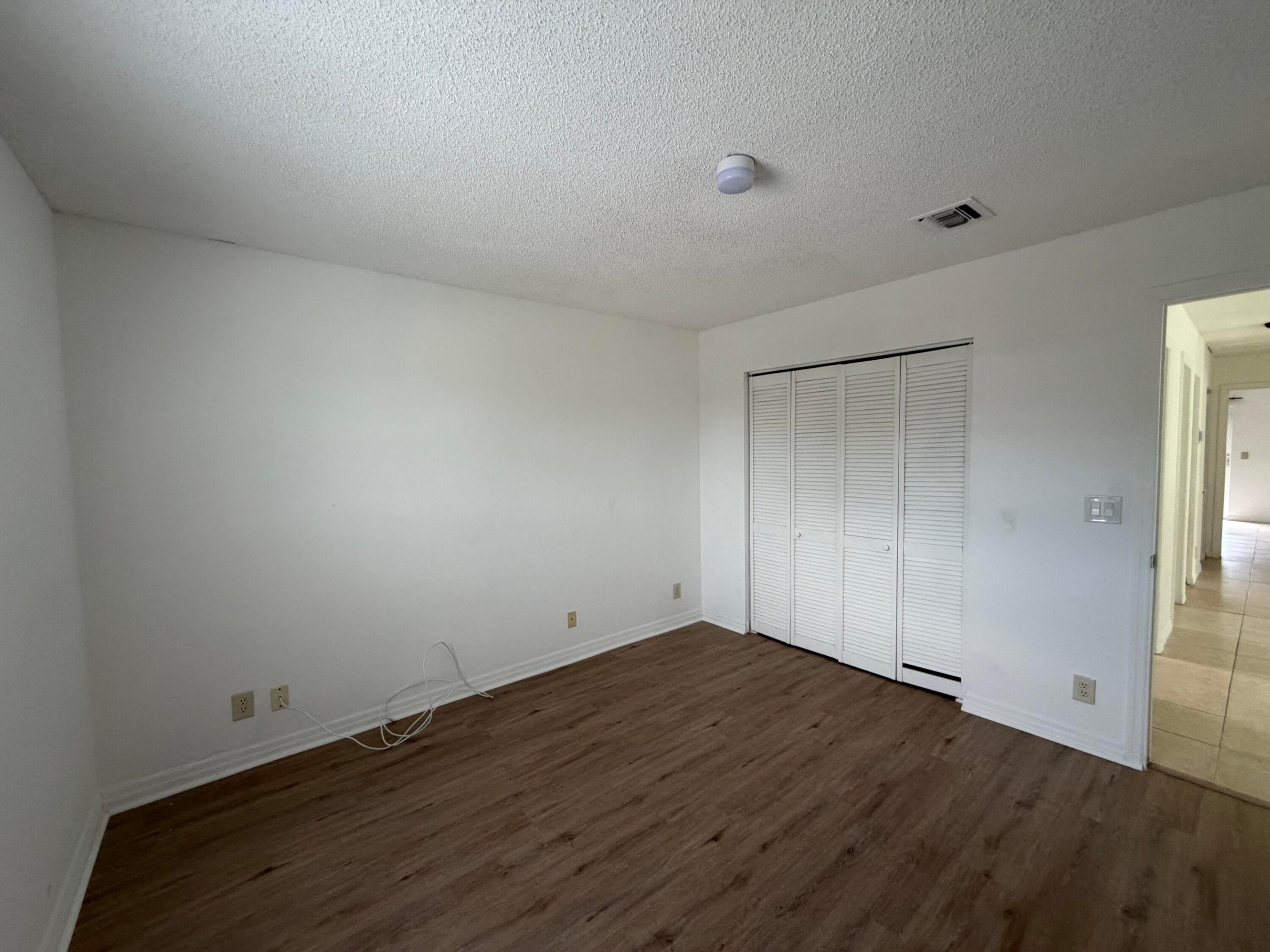 4172 Pine Hollow Circle Property Photo 25