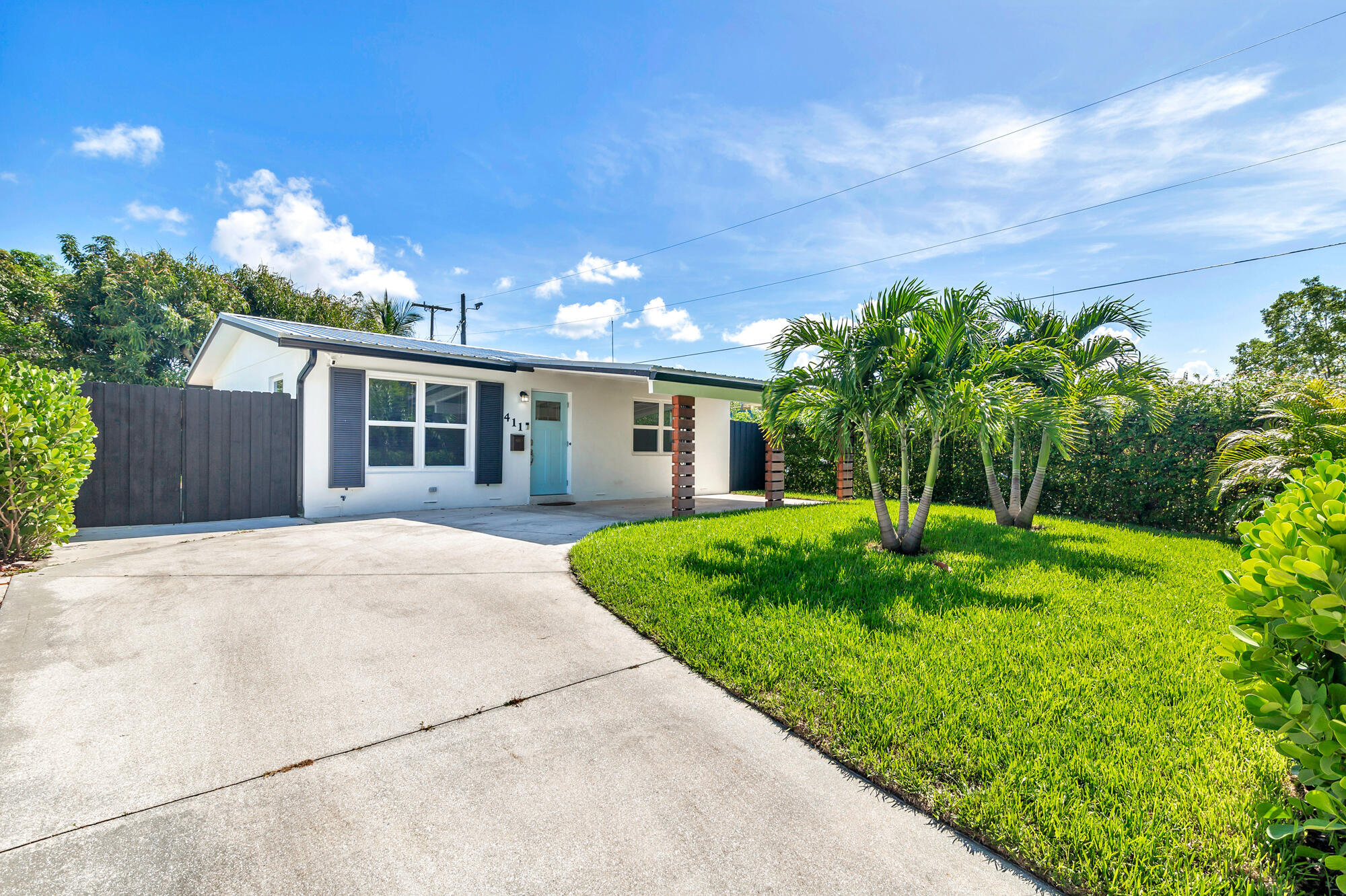 411 Summa Street Property Photo 3