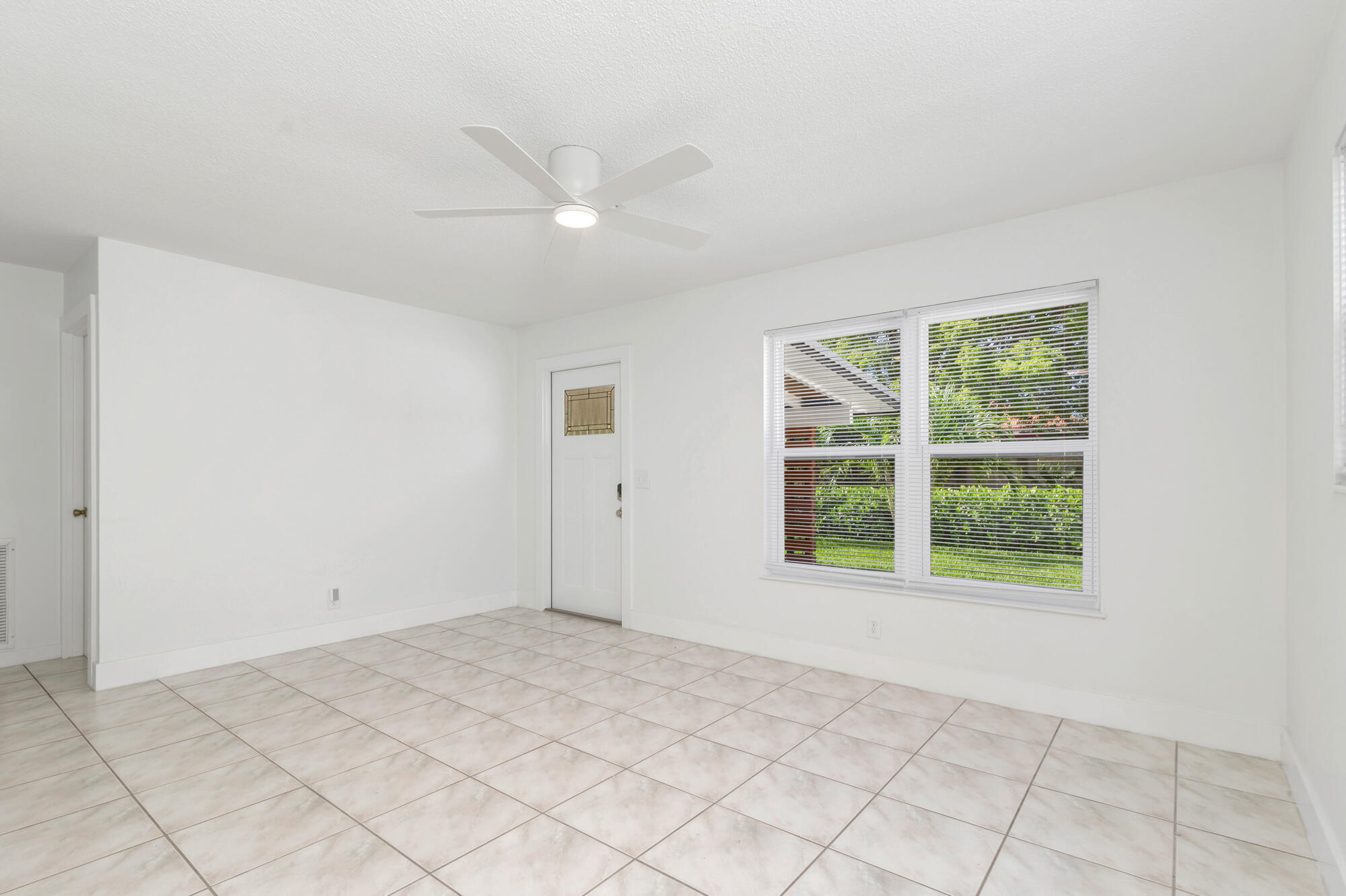 411 Summa Street Property Photo 14