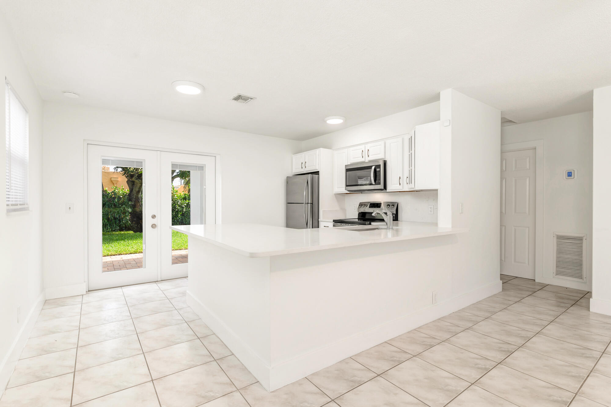 411 Summa Street Property Photo 15