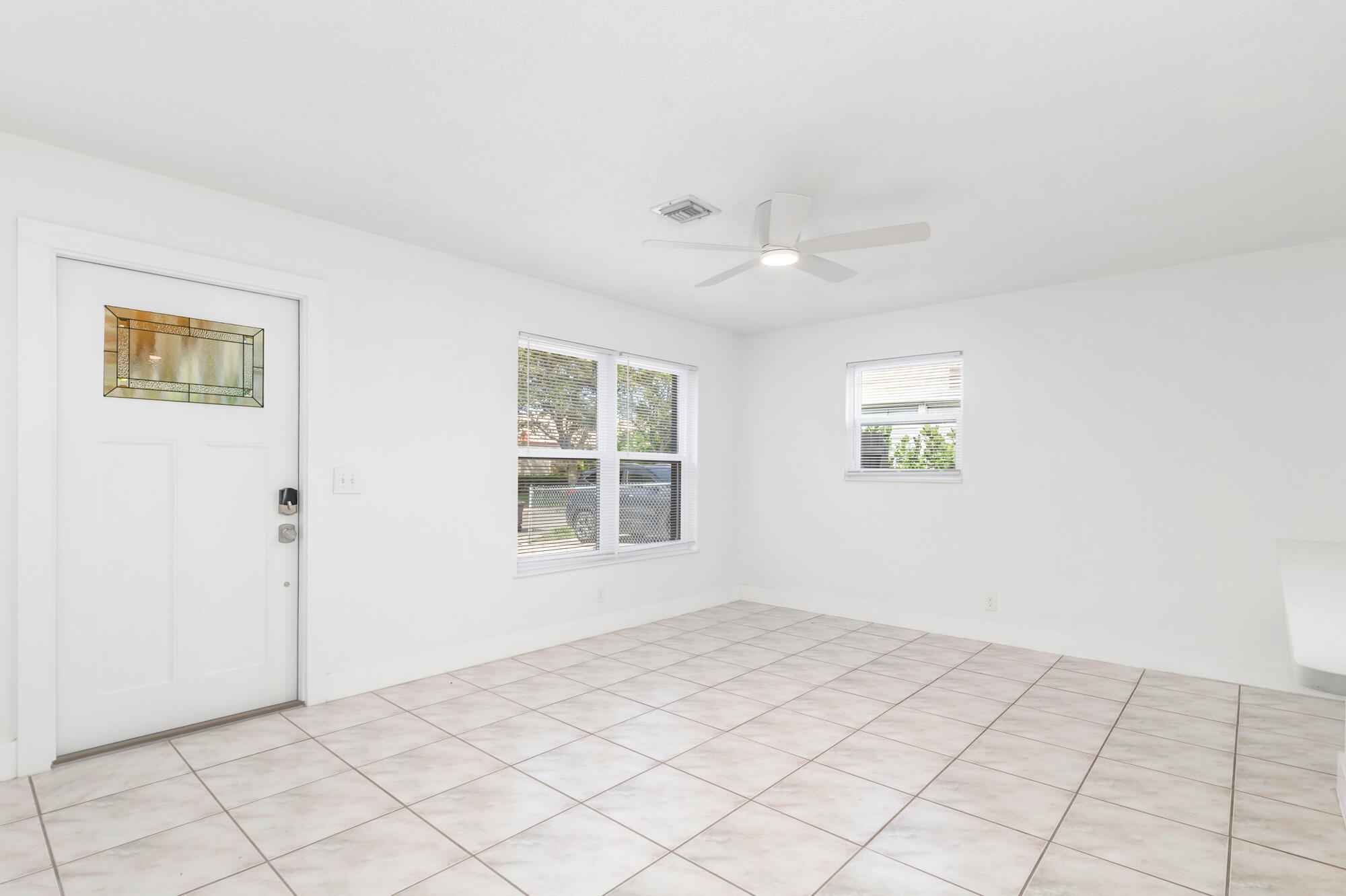 411 Summa Street Property Photo 16