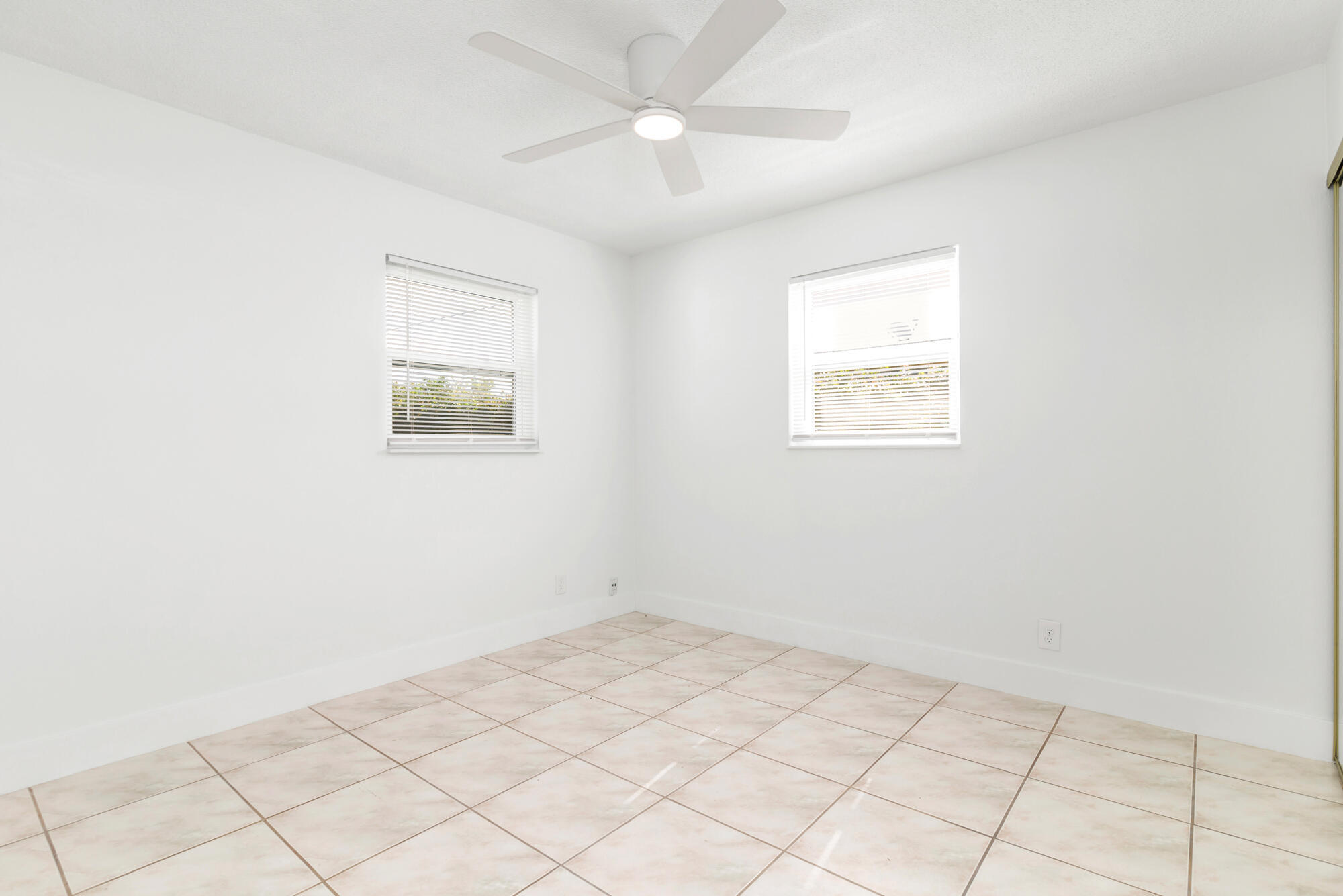 411 Summa Street Property Photo 21