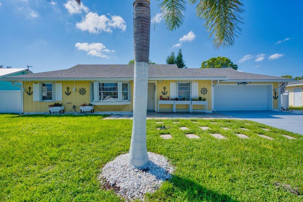 888 Ne Maranta Terrado Property Photo 4