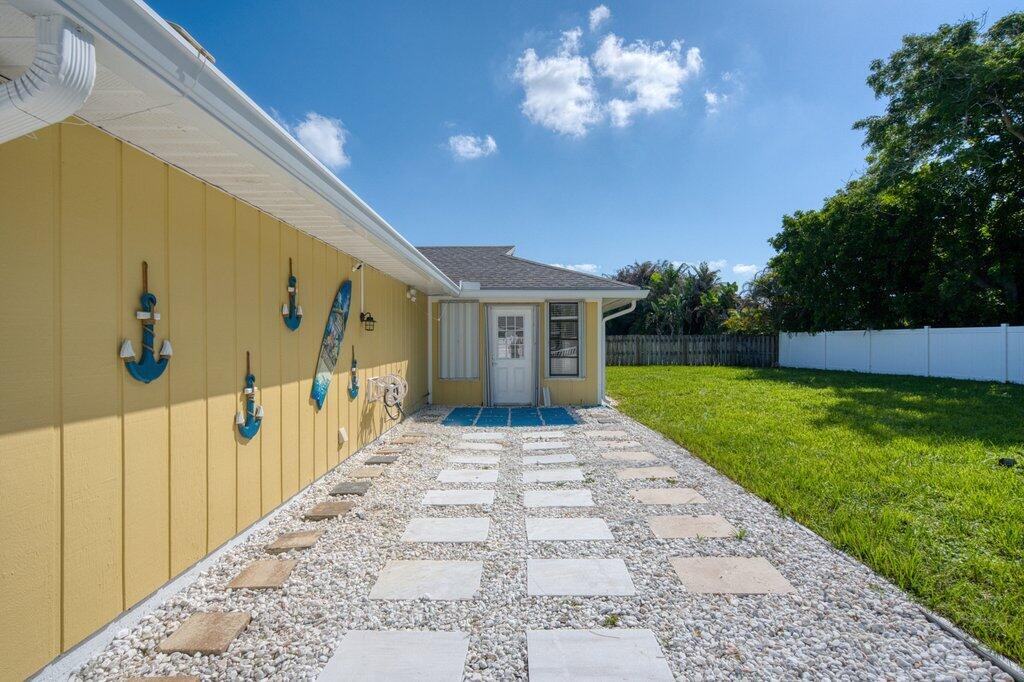 888 Ne Maranta Terrado Property Photo 8
