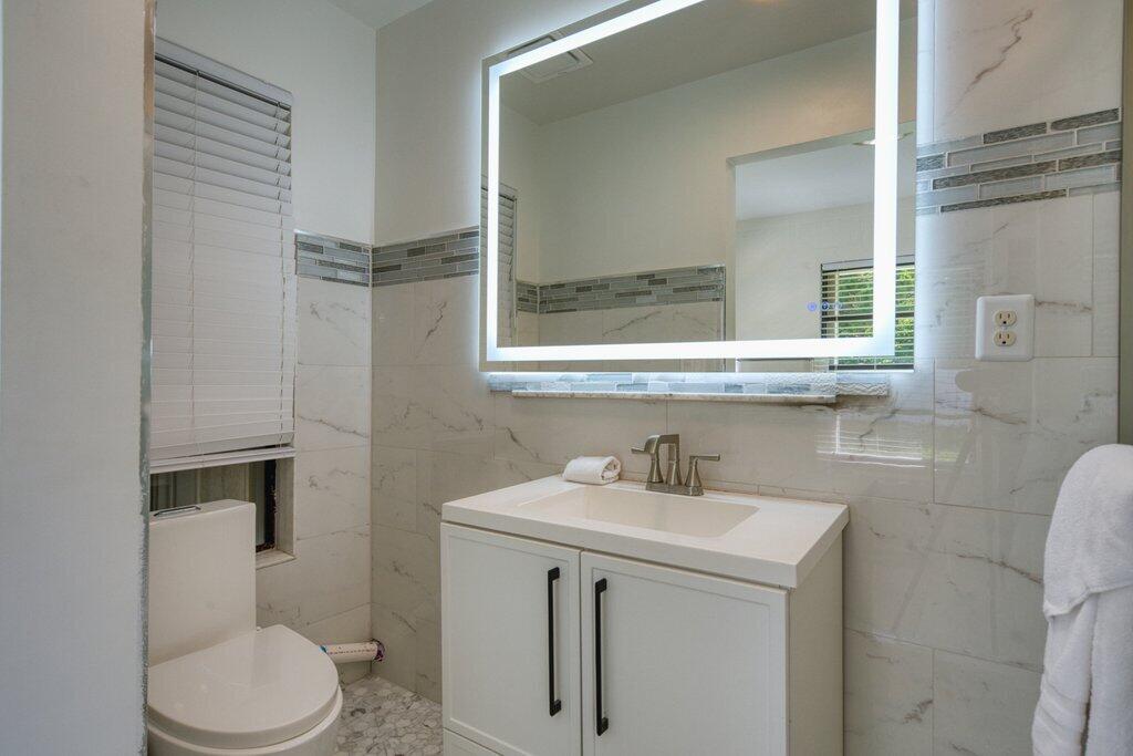 888 Ne Maranta Terrado Property Photo 44