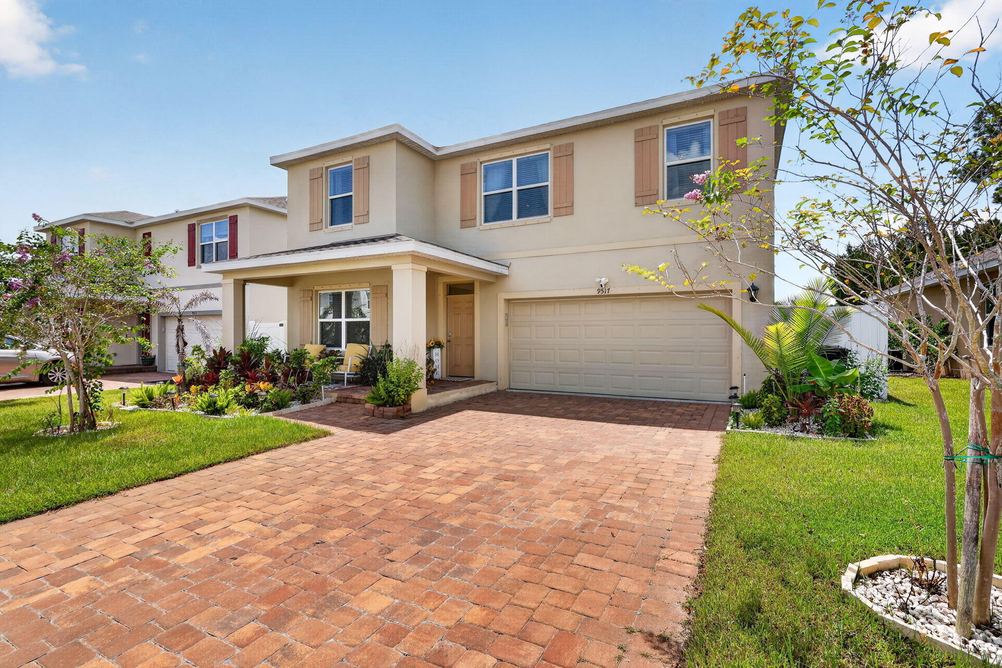 9517 Silver Sands Lane Property Photo 3