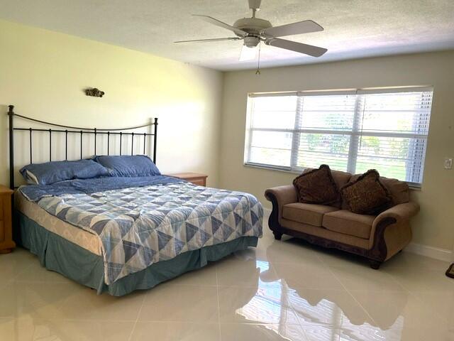 1315 High Point Way Se B Property Photo 23