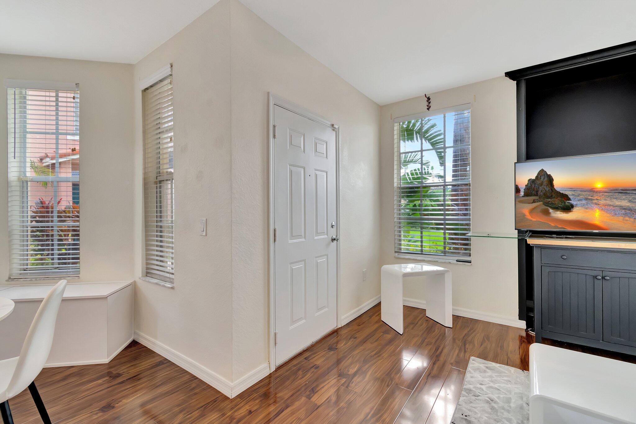 1207 Belmont Place Property Photo 5