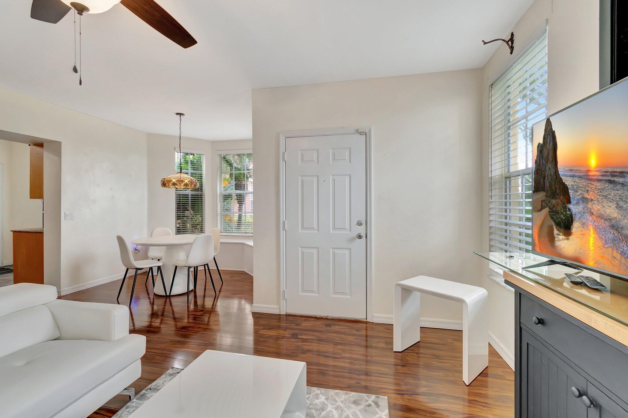 1207 Belmont Place Property Photo 6