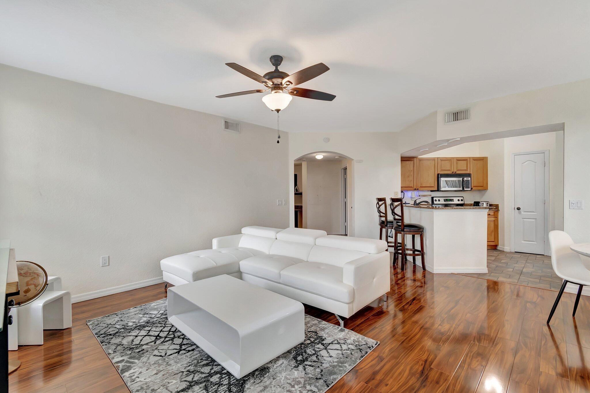 1207 Belmont Place Property Photo 7