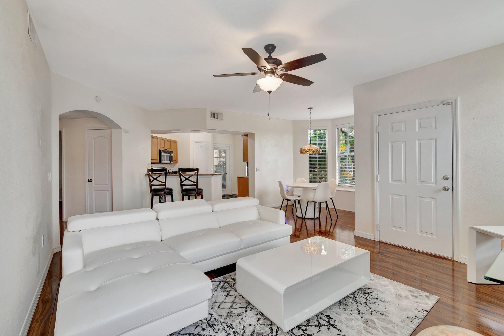 1207 Belmont Place Property Photo 8