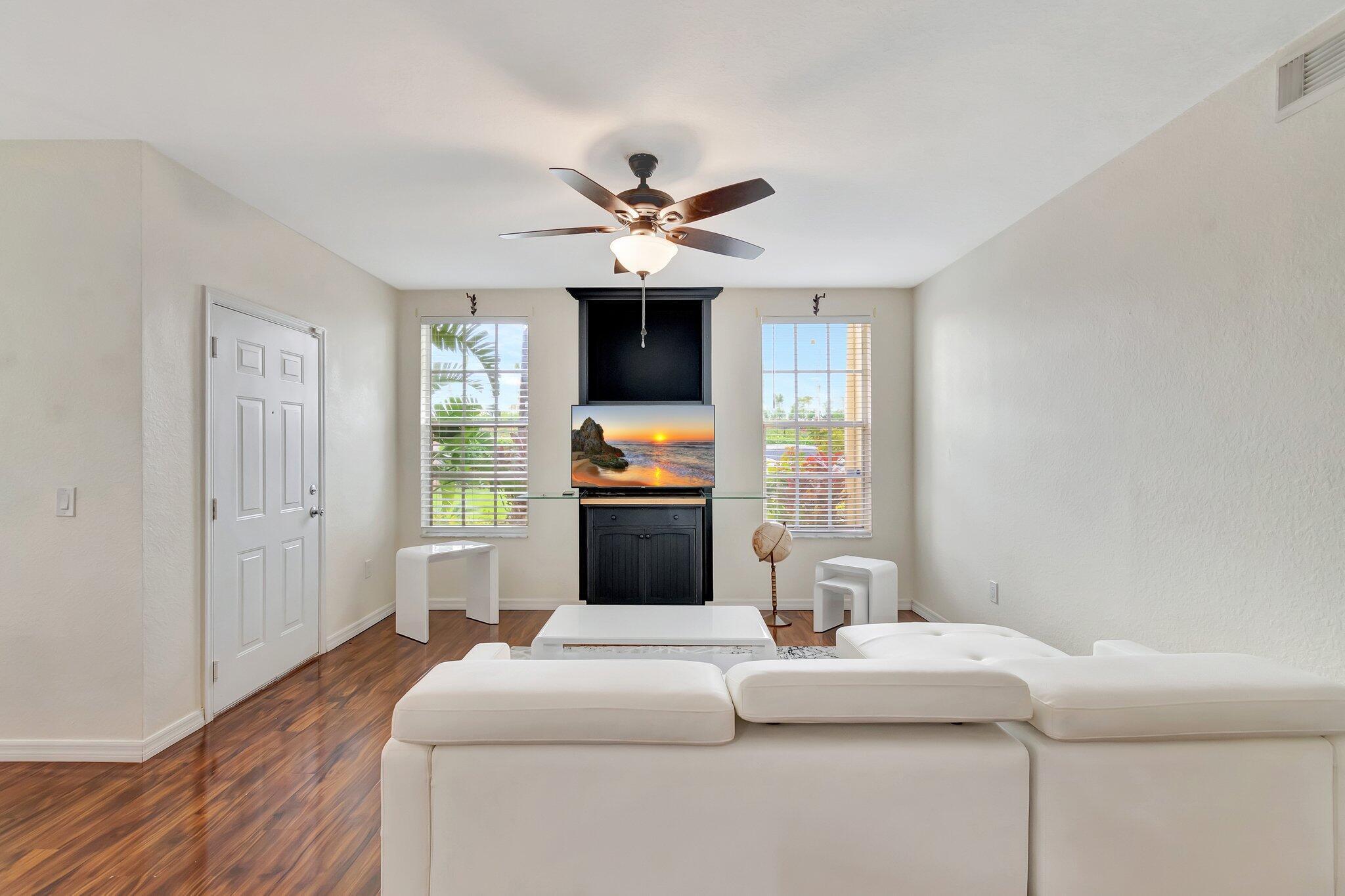 1207 Belmont Place Property Photo 11