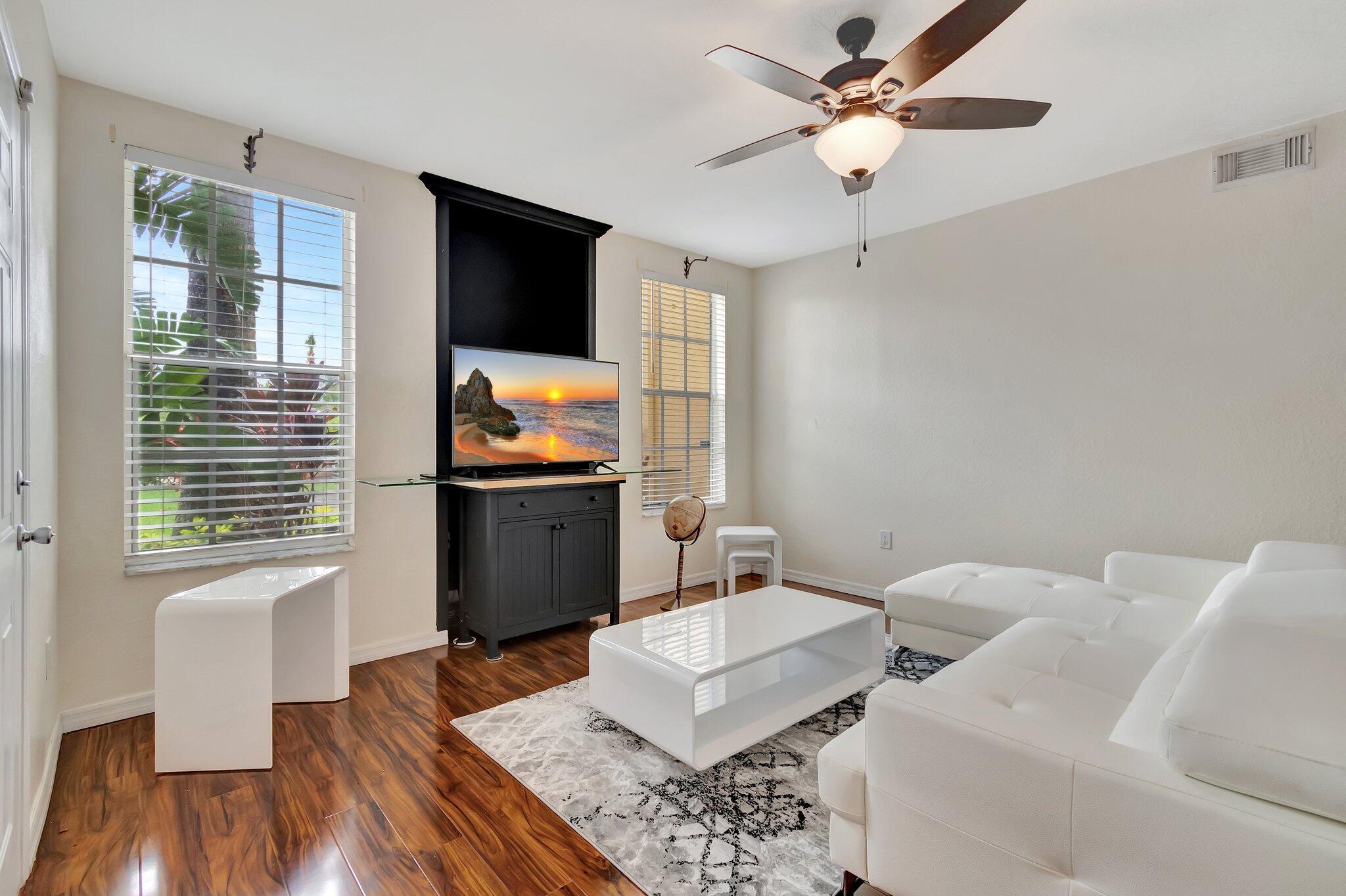 1207 Belmont Place Property Photo 14